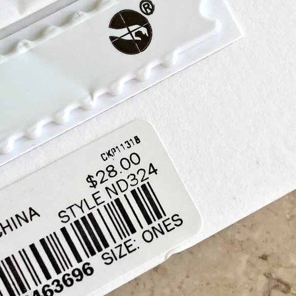 Madewell NWT Shimmer Star Station Necklace - Picture 8 of 8